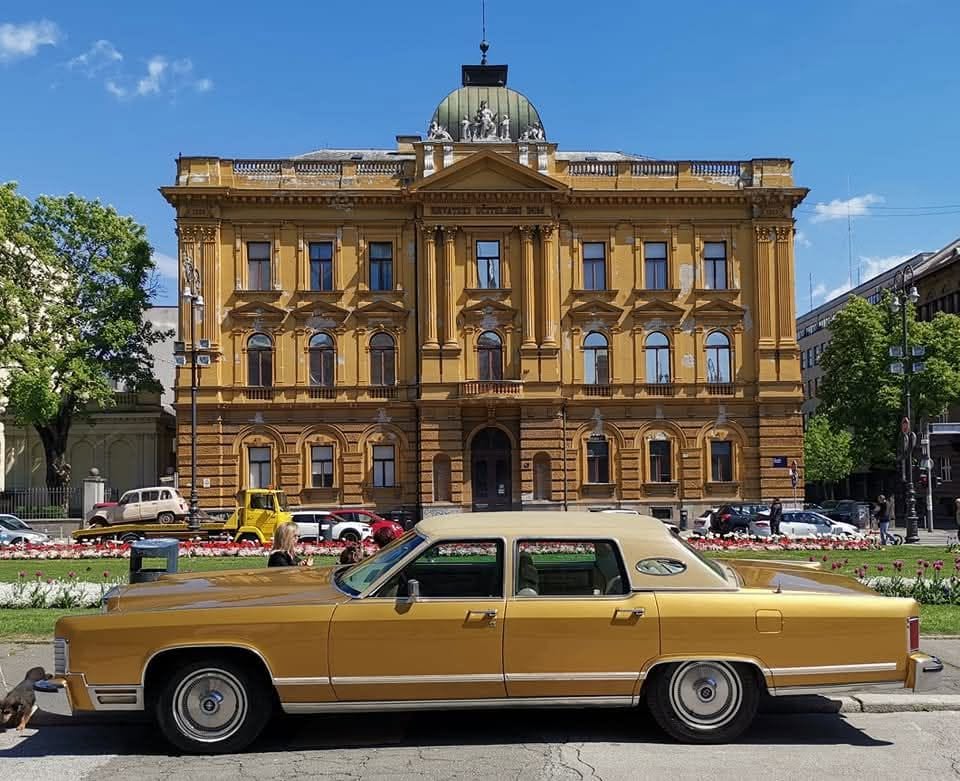 Trg Republike Hrvatske, pravni fakultet
